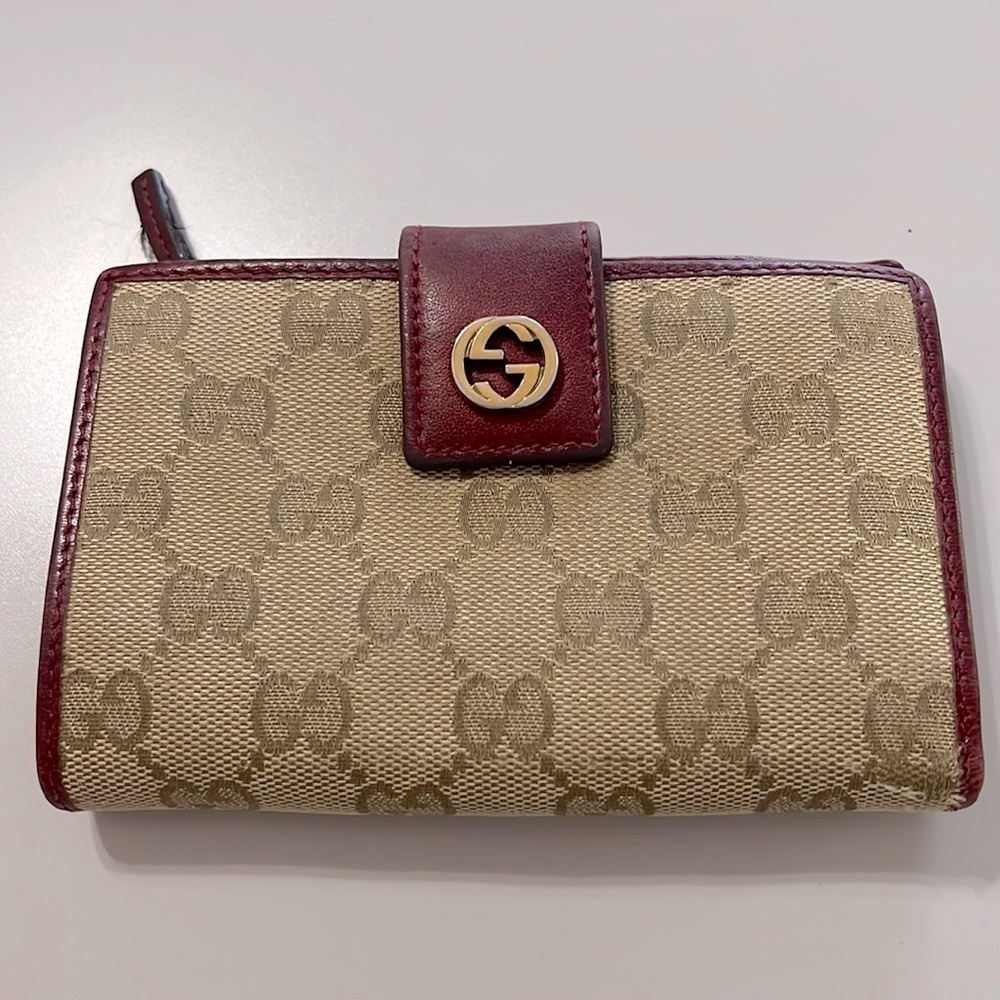Gucci Monogram Wallet Red Leather Interior GG Zipper Coin Purse